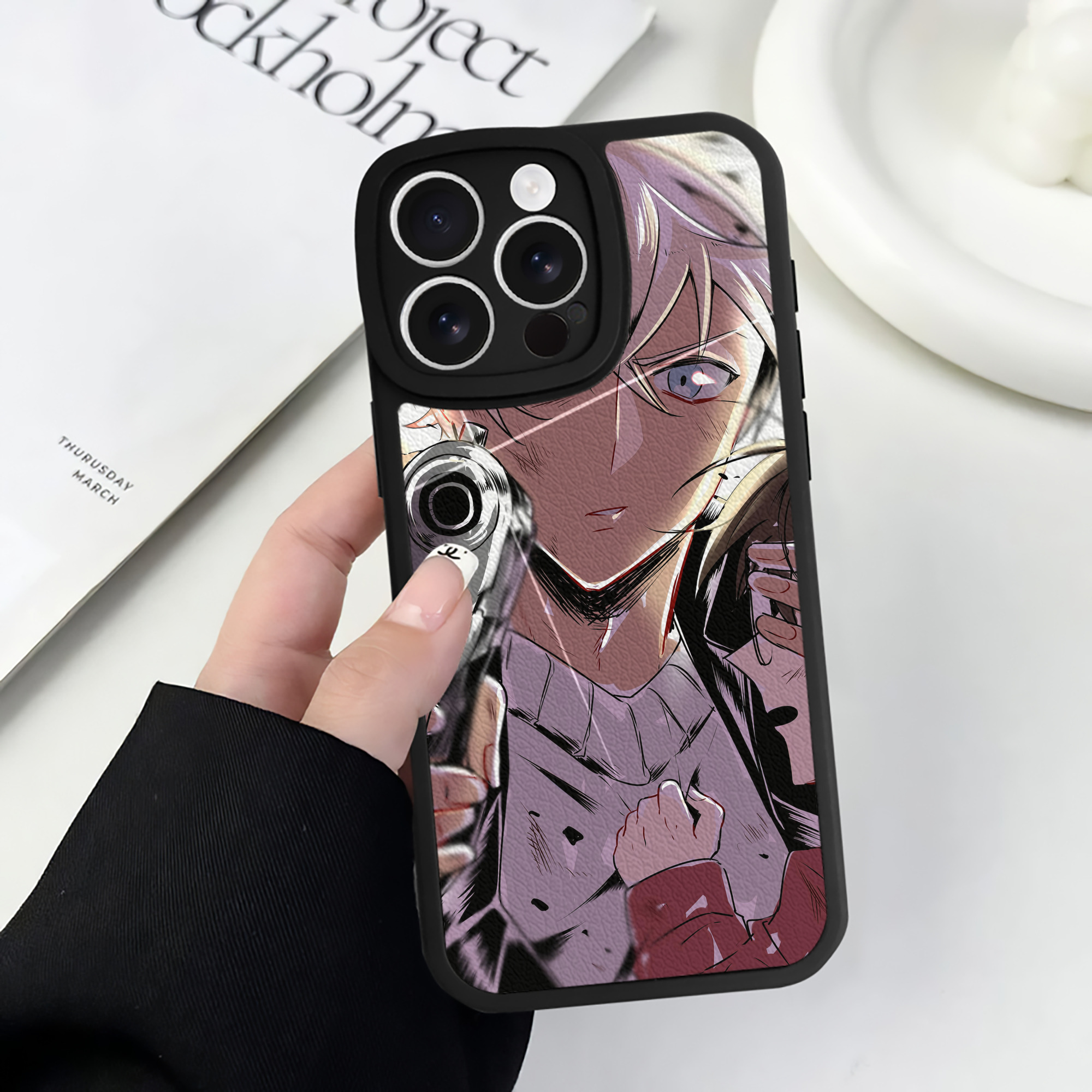 （画像用） 名探偵コナン Detective Conan 【iPhone 16シリーズ対応】シリコンスマホケース（レザー調） 材質：シリコン